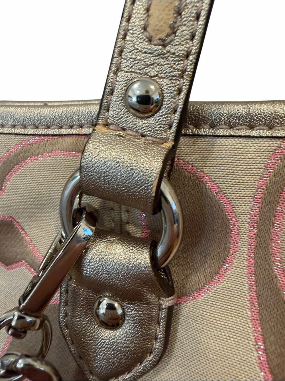 Coach Pink Metallic Outline Signature Mia Tote Daisy + Strap & Chains - Picture 5 of 10